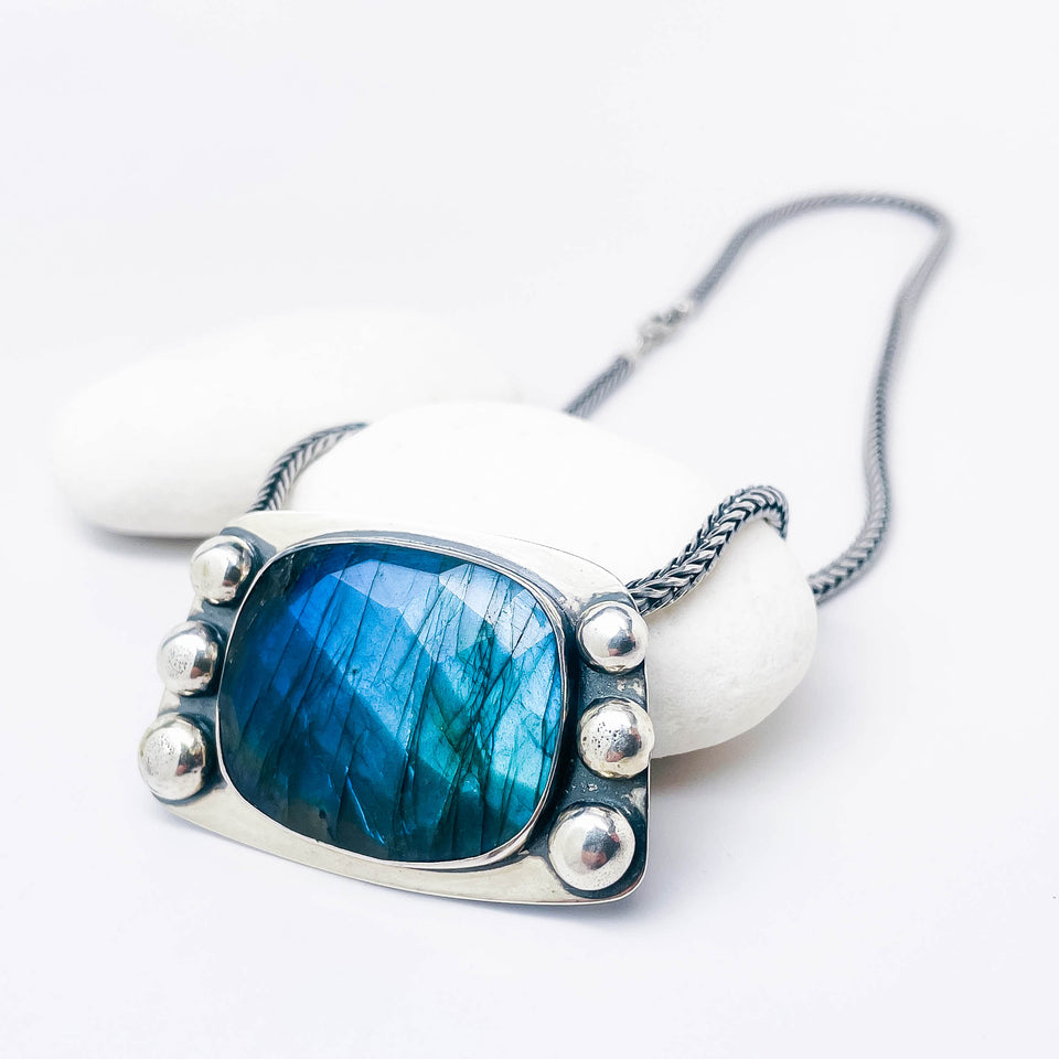 Sterling Silver Labradorite Pendant Necklace - Presence Talisman