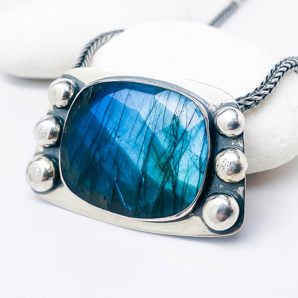 Sterling Silver Labradorite Pendant Necklace - Presence Talisman