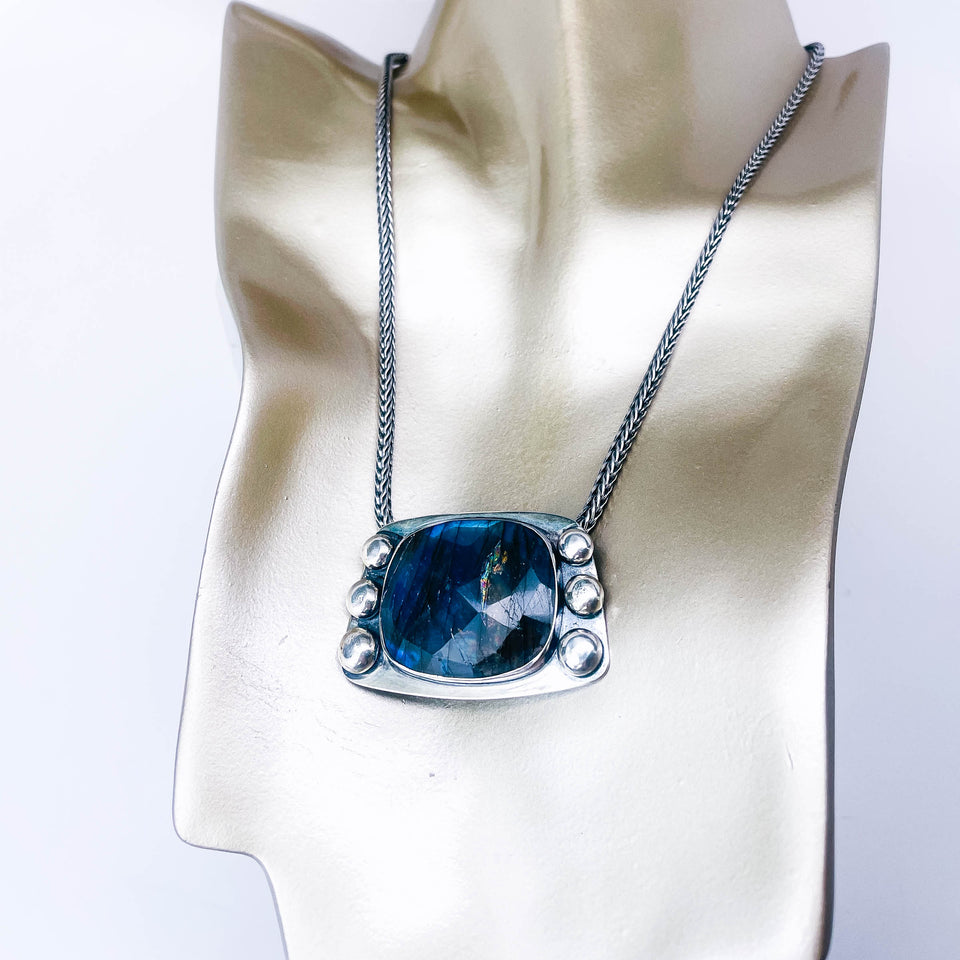 Sterling Silver Labradorite Pendant Necklace - Presence Talisman