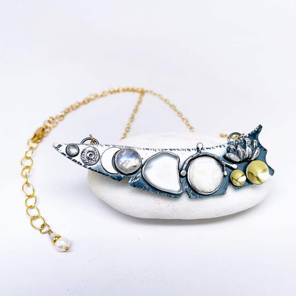 Sterling Silver Cat In The Cradle Statement Necklace (Gunmetal)