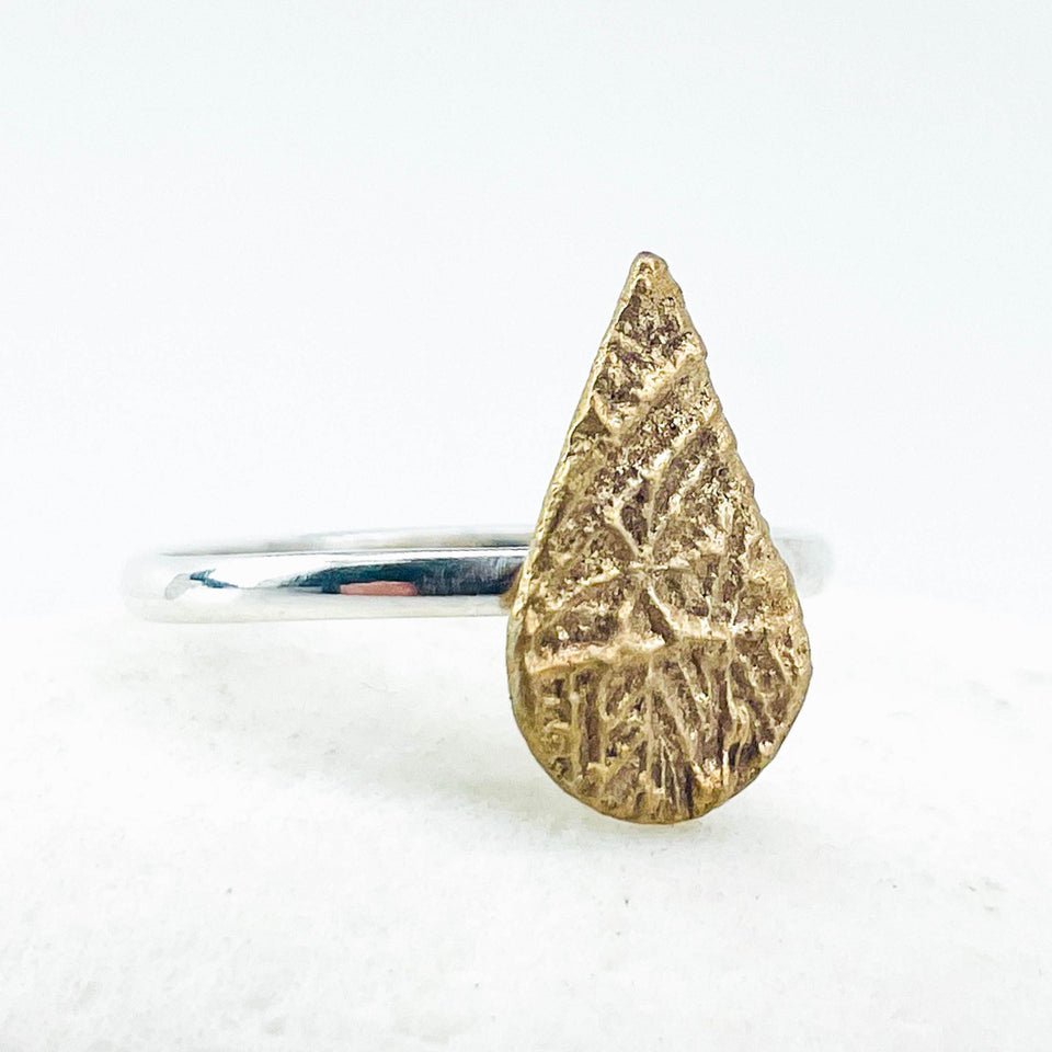 Bronze Natures Wisdom Women’s Signet Ring Gold Size 11 1/2 - DawnsArtisanJewelry.com