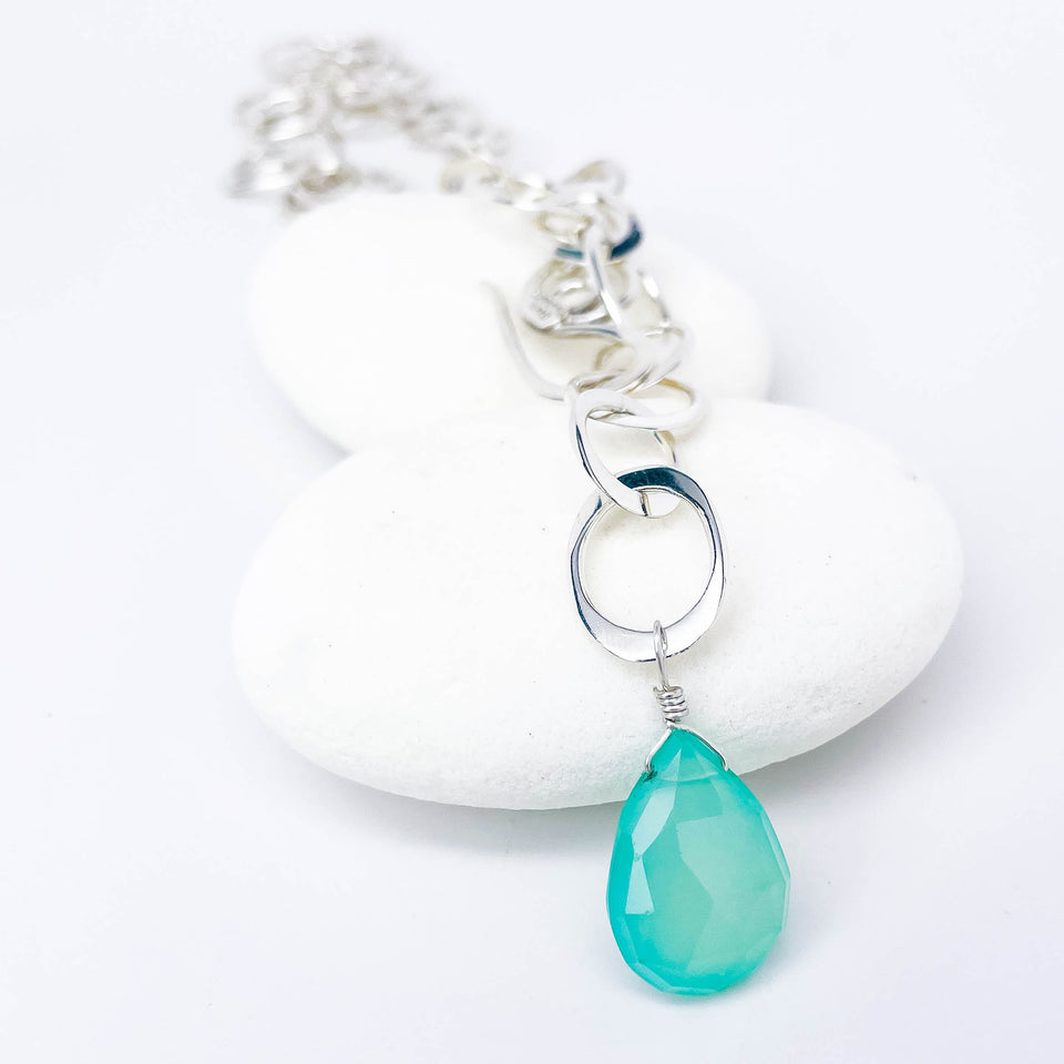 Sterling silver with a chalcedony teardrop pendant 