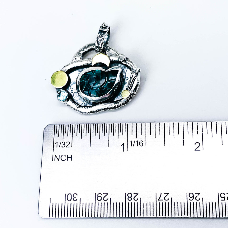 Silver Labradorite Shell Pendant | Moonlit Tide Shell Talisman