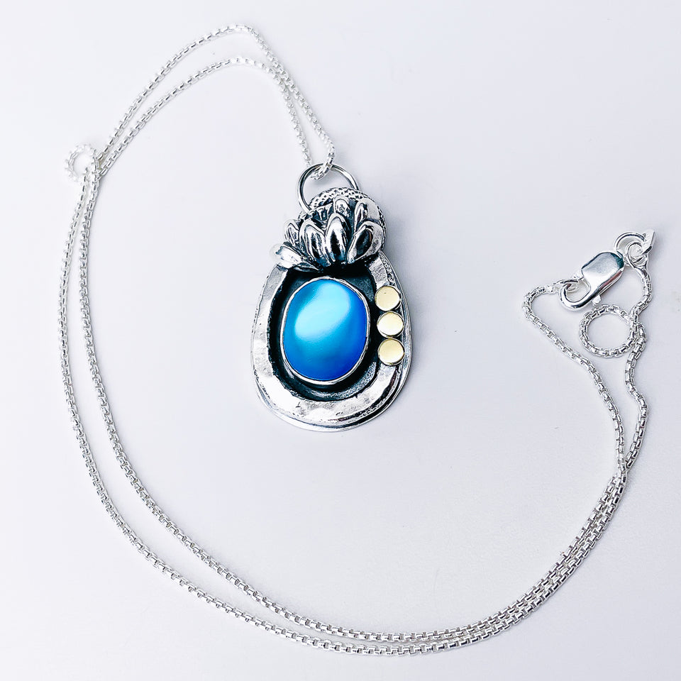 Aurora Crystal Lotus Necklace - Enlightement Talisman