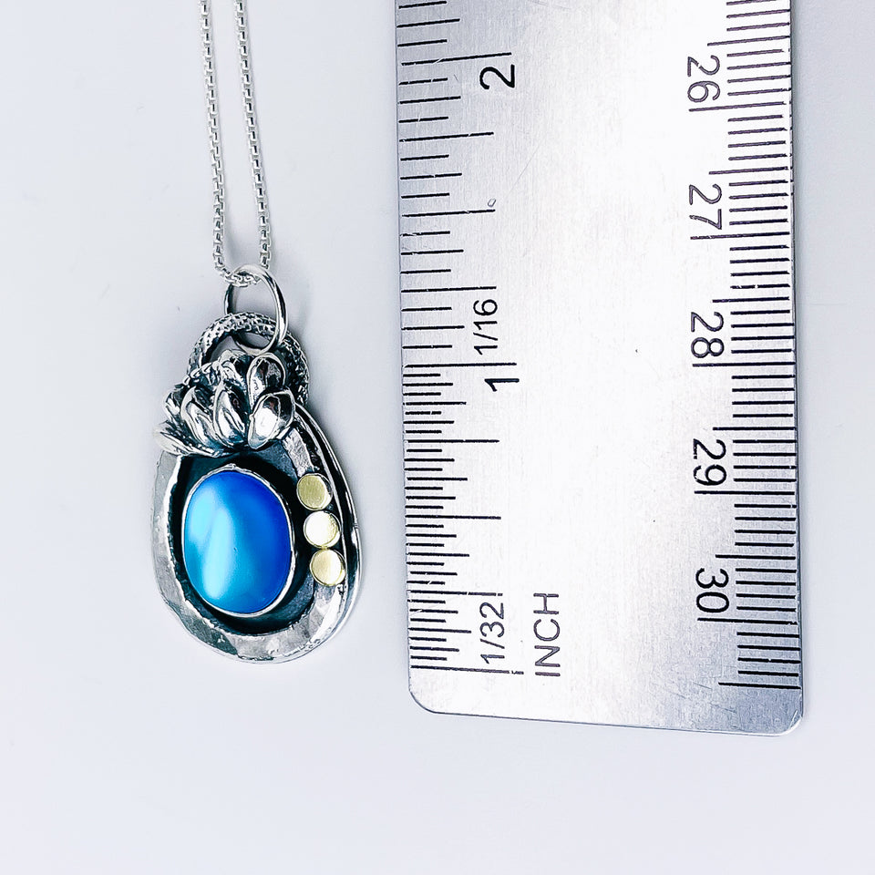 Aurora Crystal Lotus Necklace - Enlightement Talisman