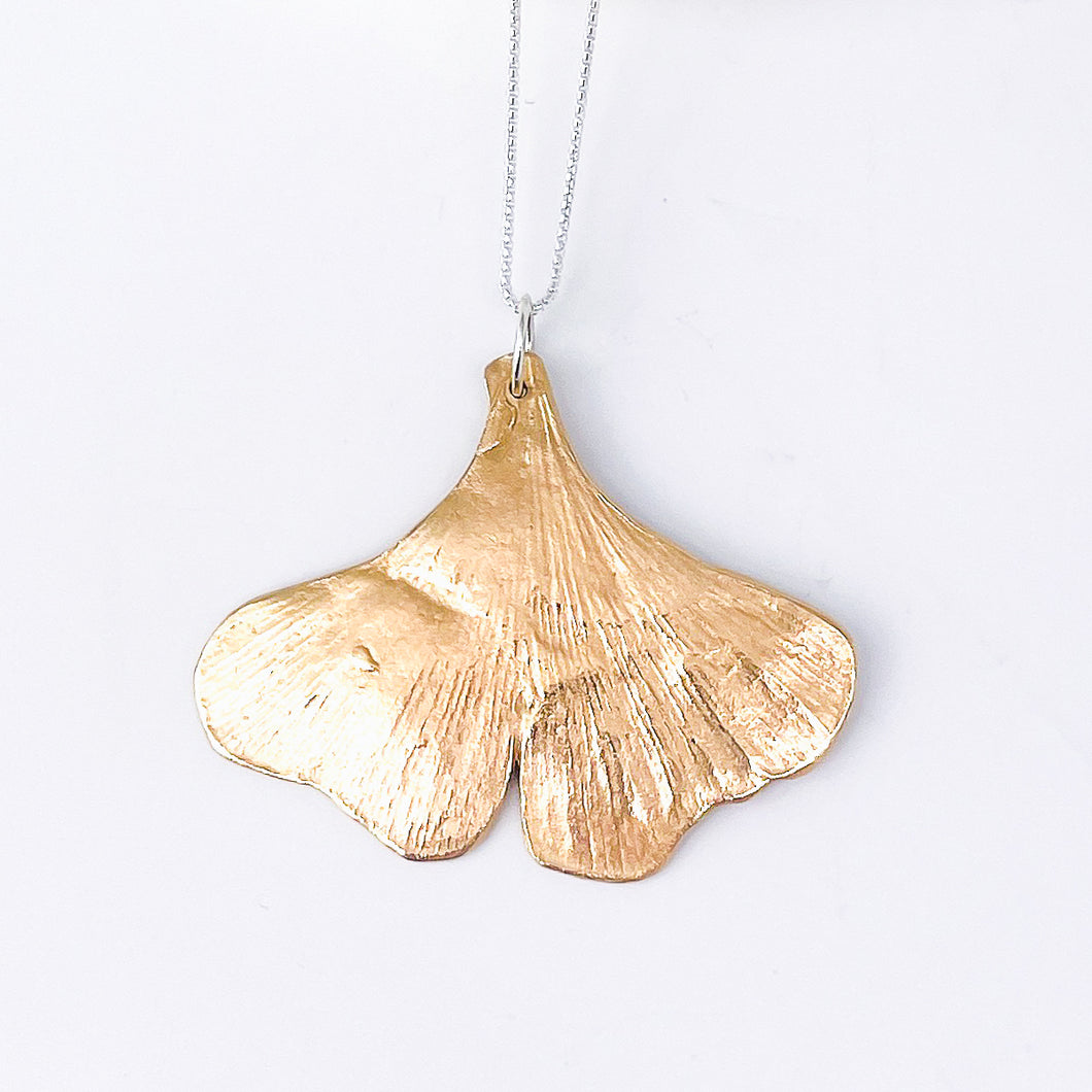 Bronze Ginkgo Leaf Pendant – Ancient Grace Talisman
