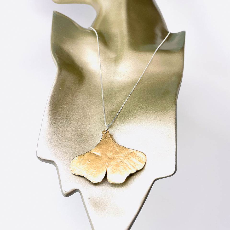 Bronze Ginkgo Leaf Pendant – Ancient Grace Talisman