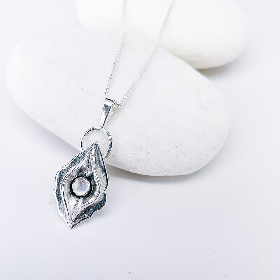 Sterling Silver Divine Feminine Pendant Necklace - DawnsArtisanJewelry.com