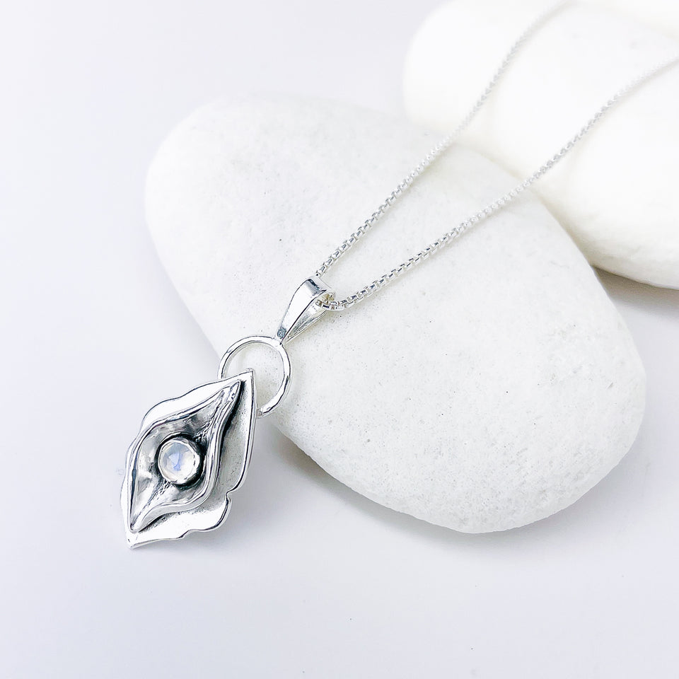 Sterling Silver Divine Feminine Pendant Necklace - DawnsArtisanJewelry.com