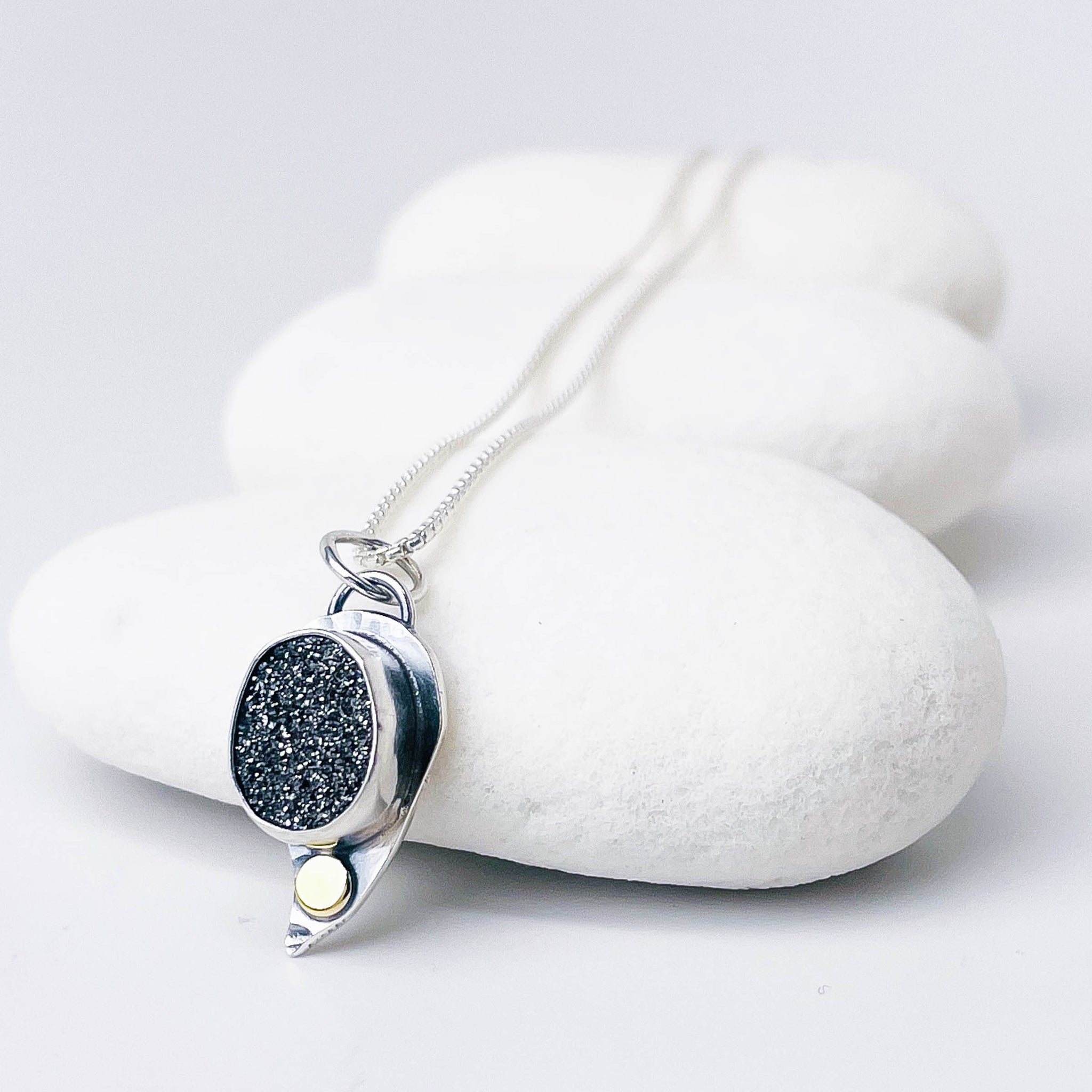 Collier En Argent Sterling 925 Avec Quartz Druzy Titane - Fait Main, Longueur 18 Pouces - Neuf Sans Emballage