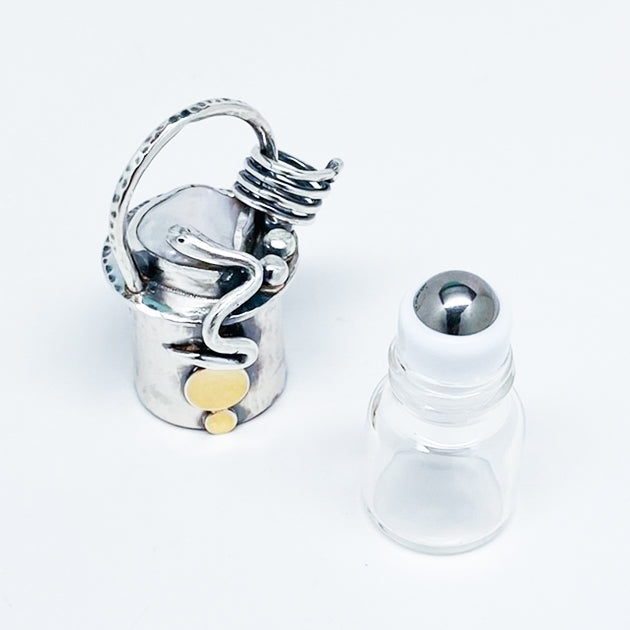 “Keep Calm Collection" Essential Oil Rollerball Necklace - Serpent and Pearl